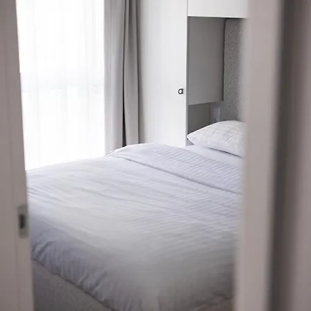 Coastal Haven Retreat With Balcony I Cohost *