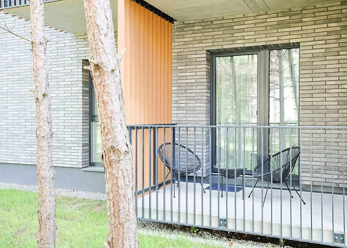 Coastal Haven Retreat, By Cohost