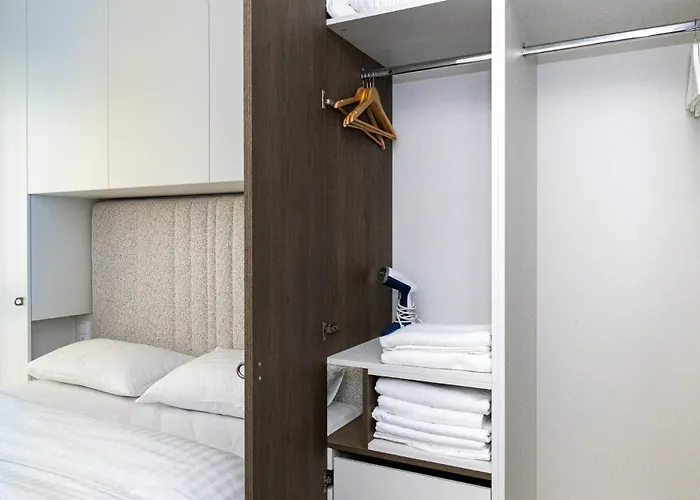 Coastal Haven Retreat, By Cohost *